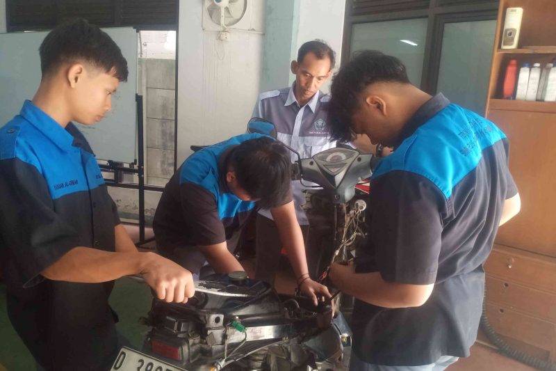 Bengkel Sekolah SMK, Menggerakkan Ekonomi Bangsa